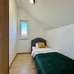 Loft Piotrowice (Oswiecim)
